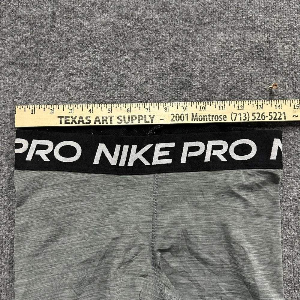 Nike Shorts Womens Size M Gray Pro Dri-Fit Compression Athletic Gym Workout